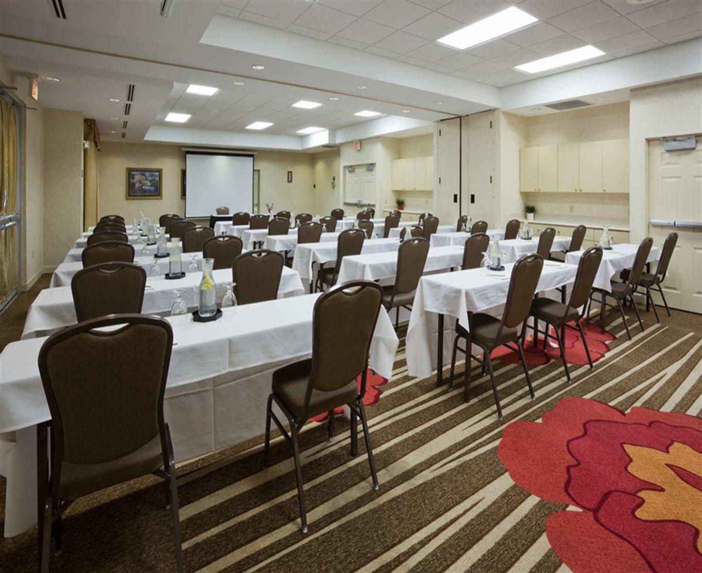 Hilton Garden Inn Minneapolis Иган Экстерьер фото